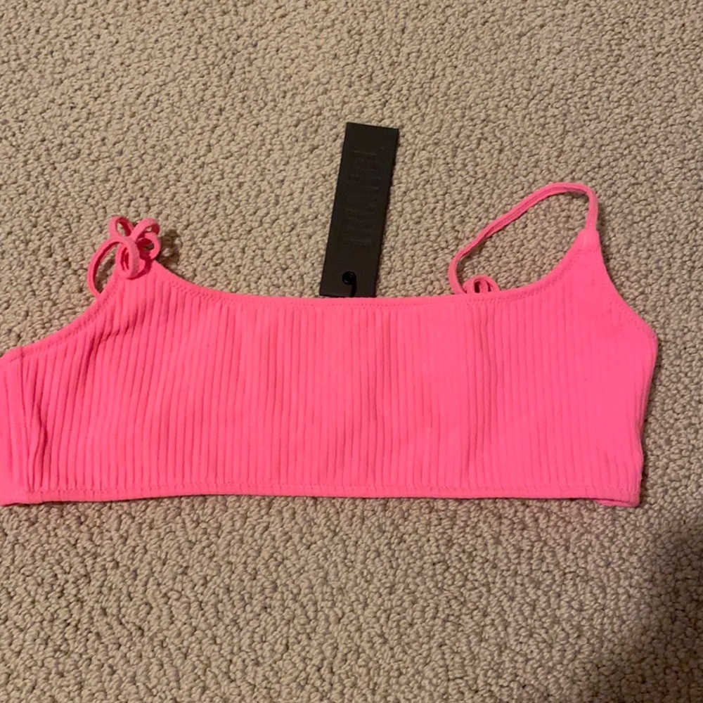 Triangl large top